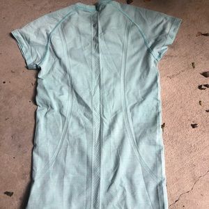 lululemon Swiftly Tech Tee size 4 light blue